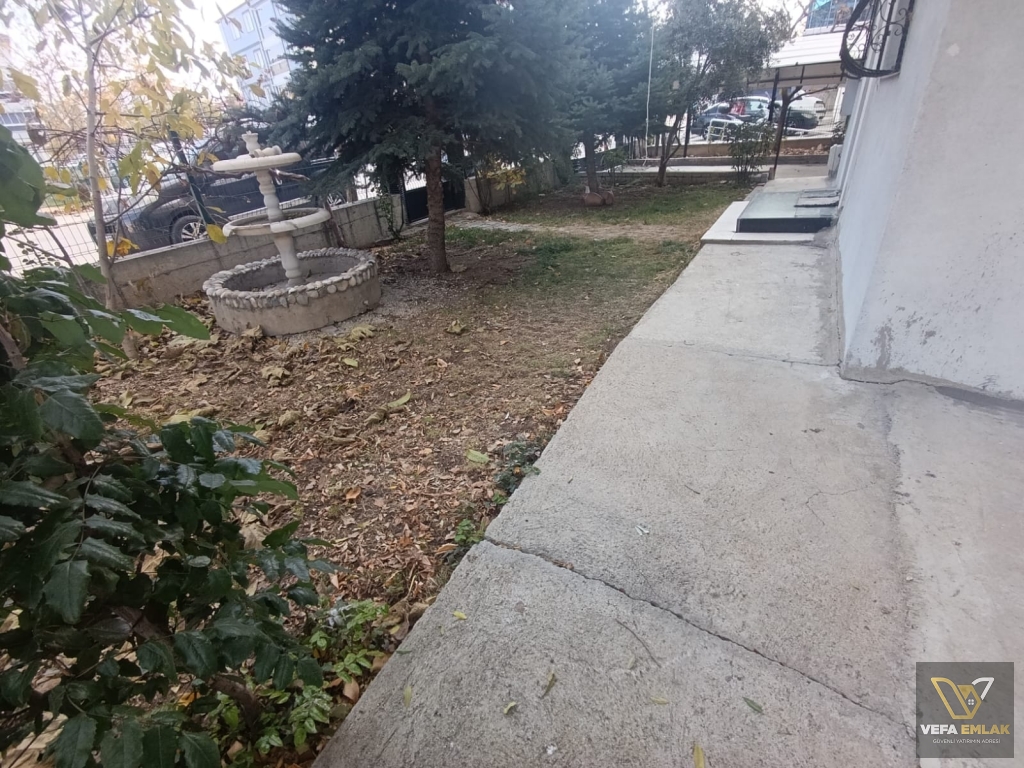 ATATÜRK MAHALLESİ LALELİ CAMİİ YAKINI KİRALIK 2+1