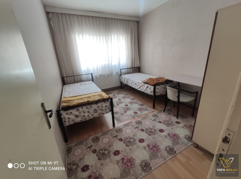 DİKİLİTAŞ MAH.FATİH ORTA OKULU YAKININDA EŞYALI KİRALIK 3+1 DAİRE