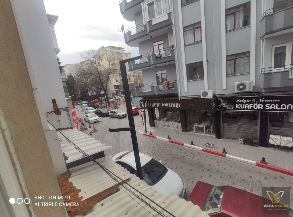 ???? KİRALIK OFİS – UŞAK MERKEZ / ZÜBEYDE HANIM CADDESİ