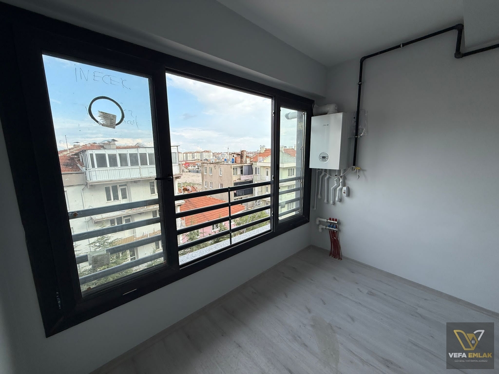 YENİ BELEDİYE KARŞISINDA KİRALIK SIFIR EŞYALI 2+0 APART