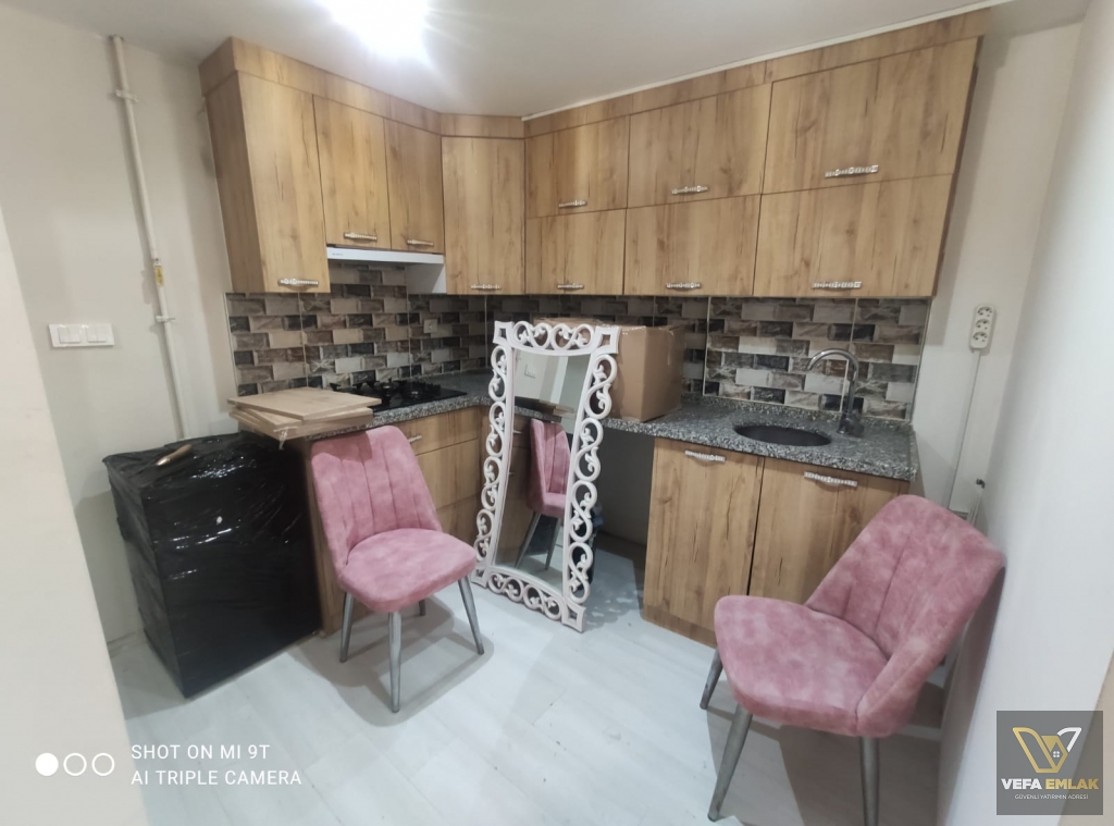 ???? KİRALIK OFİS – UŞAK MERKEZ / ZÜBEYDE HANIM CADDESİ