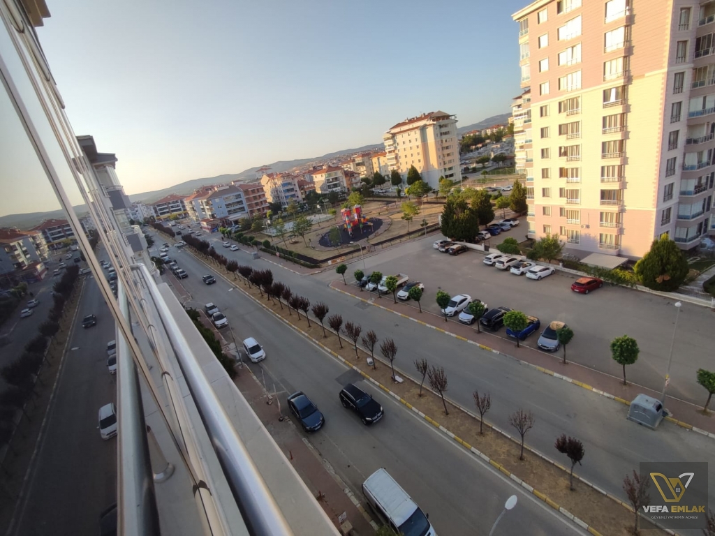 KEMALÖZ MAH.TAKVA CAMİİ YAKININDA 145 m2 3+1 SATILIK LÜKS DAİRE