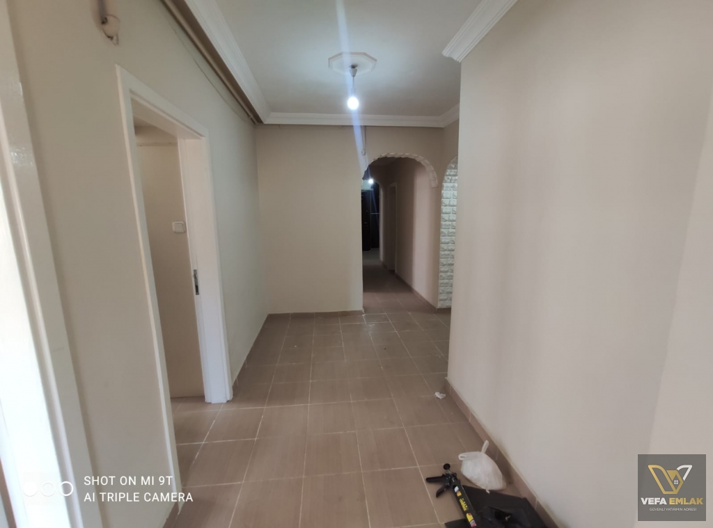 KEMALÖZ MAH.AYŞE ANA SAGLİK MSLK.LİSESİ YAKININDA SATILIK 3+1 DAİRE