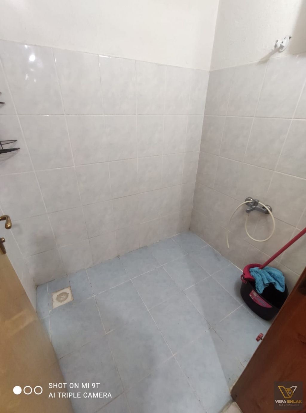 DİKİLİTAŞ MAH.SAYAR MARKET YAKININDA EŞYALI KİRALIK 3+1 DAİRE
