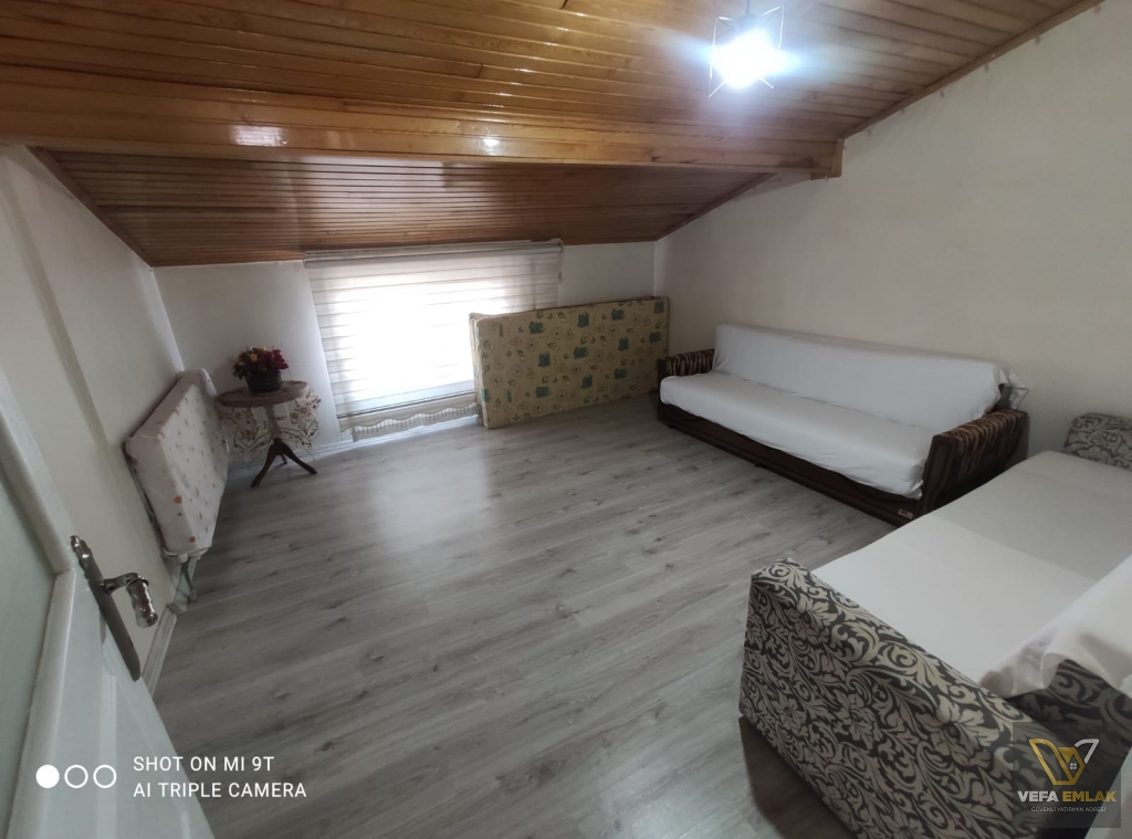 DİKİLİTAŞ MAH.SAYAR MARKET YAKININDA EŞYALI KİRALIK 3+1 DAİRE