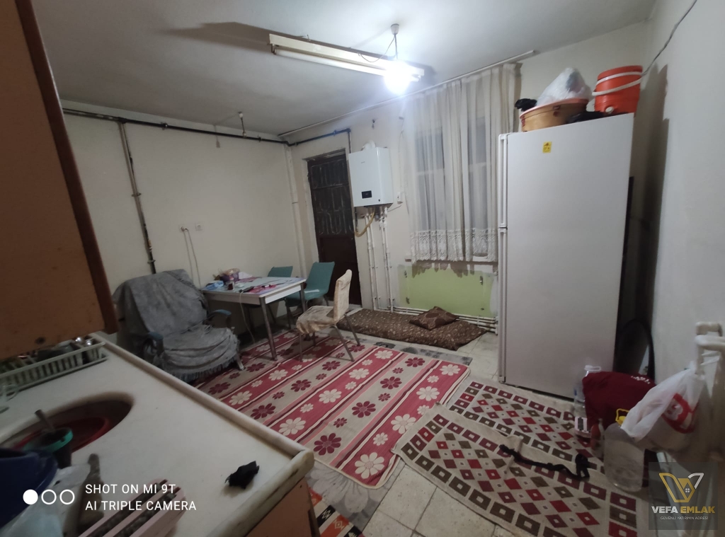 IŞIK MAHALLESİ UĞUR SERDAROĞLU OKULU YAKINI SATILIK MÜSTAKİL EV