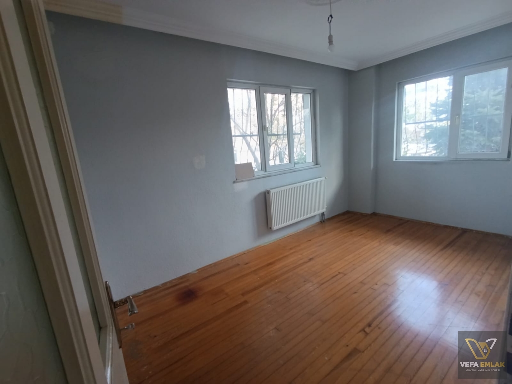 ATATÜRK MAHALLESİ LALELİ CAMİİ YAKINI KİRALIK 2+1