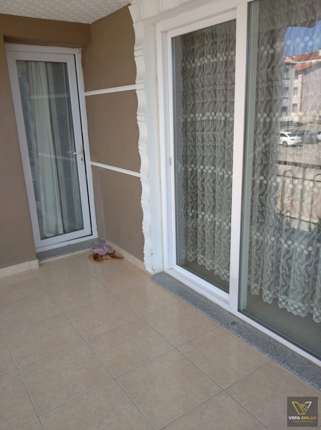 LALELİ CAMİİ CİVARINDA ULTRA LÜKS MÜSTAKİL( 338 m2)SATILIK BİNA