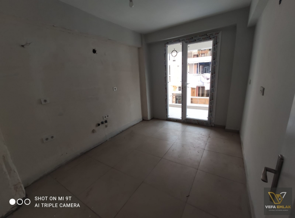 ÖZDİLEK AVM.YAKINI 3+1 125 m2 ( ARA KAT ) SATILIK DAİRE