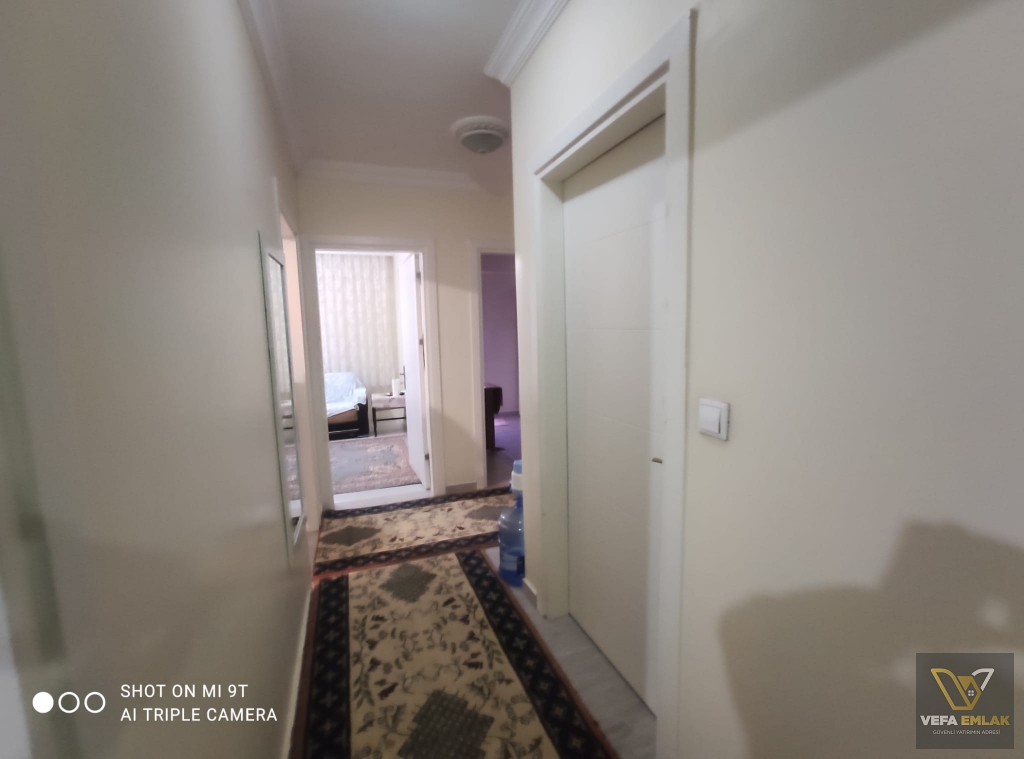 ATATÜRK MAHALLESİ ŞEKER EVLERİ ENSAR CAMİİ YAKININDA SATILIK 2+1 DAİRE