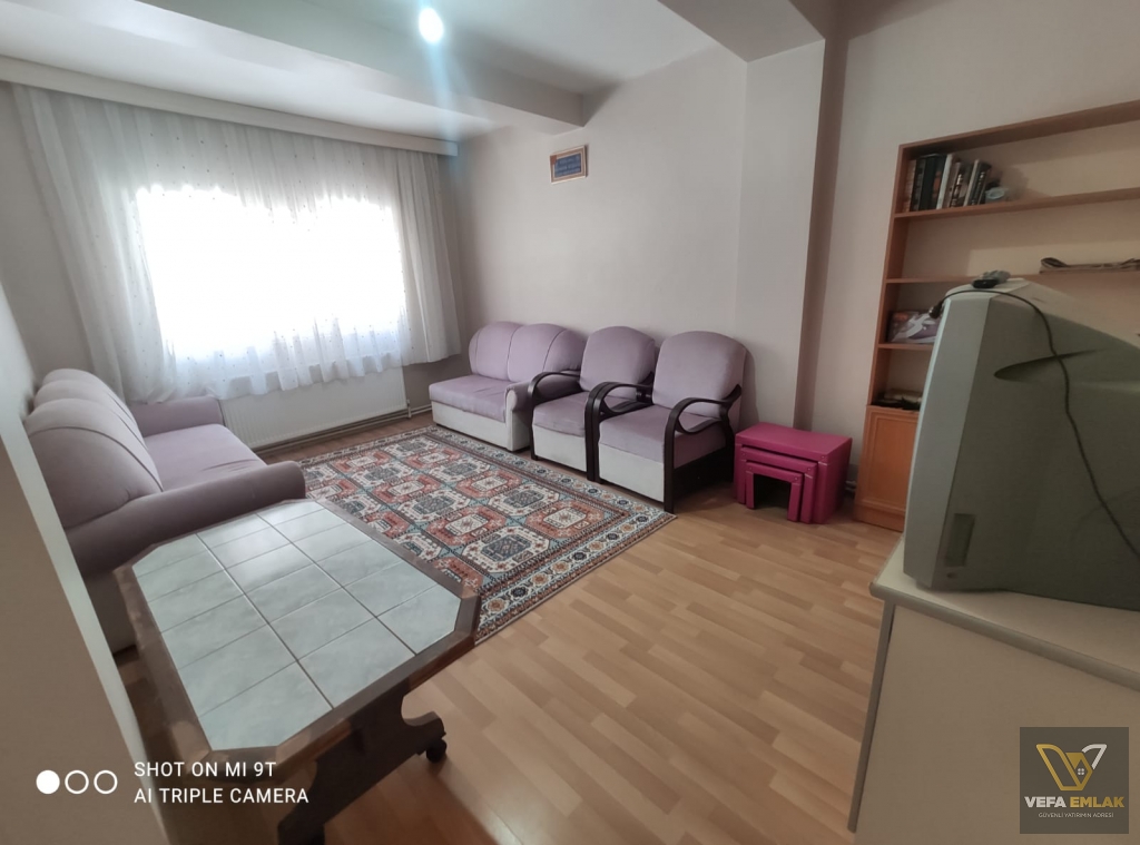 DİKİLİTAŞ MAH.FATİH ORTA OKULU YAKININDA EŞYALI KİRALIK 3+1 DAİRE