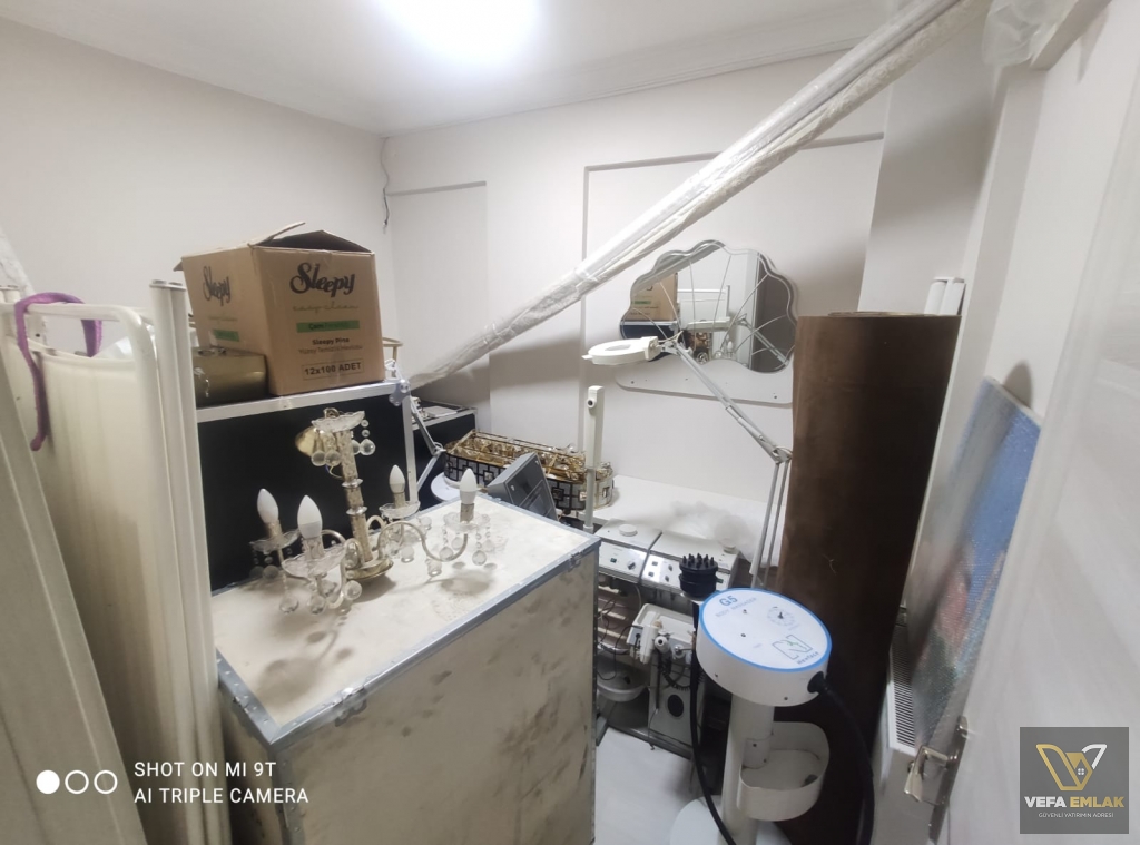 ???? KİRALIK OFİS – UŞAK MERKEZ / ZÜBEYDE HANIM CADDESİ