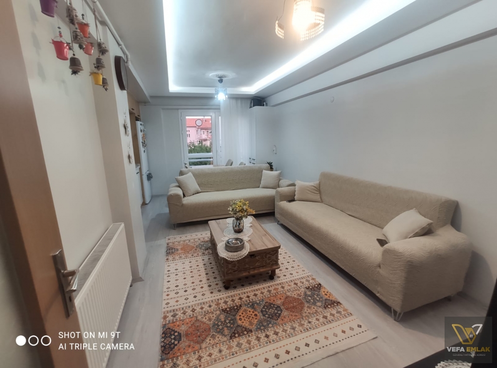 ŞEKER EVLERİ PAZAR YERİ YAKININDA 95 m2 2+1 SATILIK DAİRE