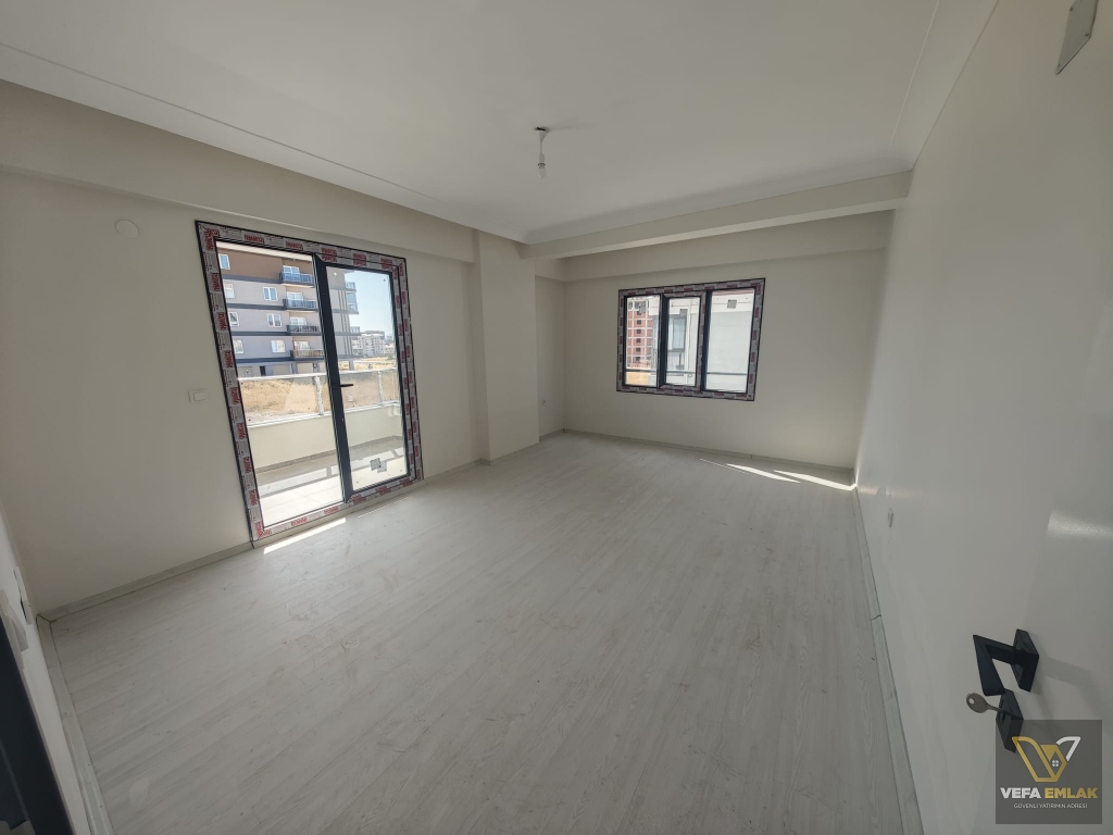 ATATÜRK MAH. BESİM ATALAY OKULU YAKININDA SATILIK 2+1 DAİRE
