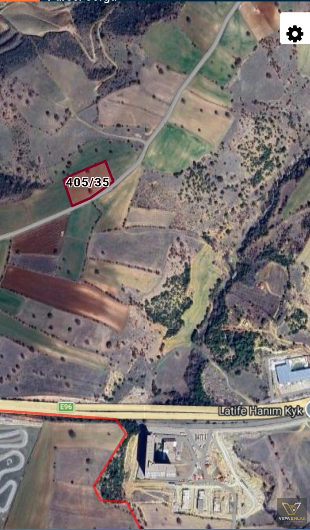 UŞAK MERKEZ MENDE KÖYÜNDE 6.822 m2 SATILIK TARLA