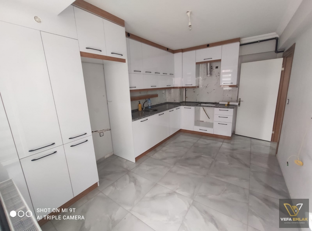 KEMALÖZ MAHALLESİ ARTUN SİTESİ YAKINI SATILIK 2+1 DAİRE