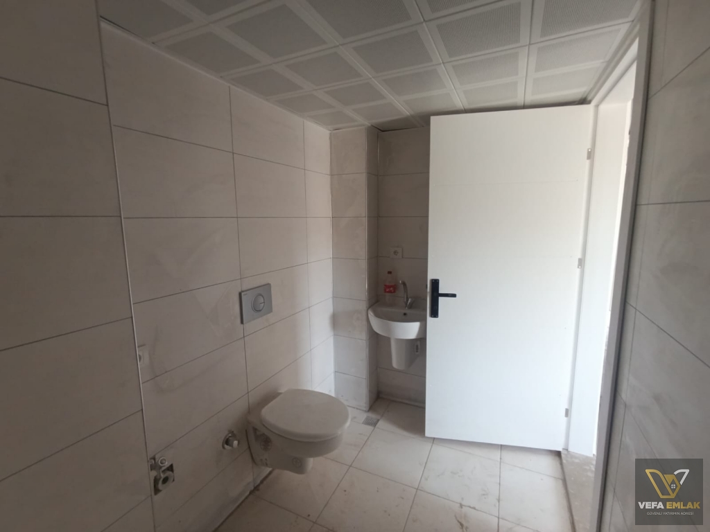 KEMALÖZ MAH. SUBAŞI YURDU YAKINLARINDA SATILIK 3+1 DAİRE