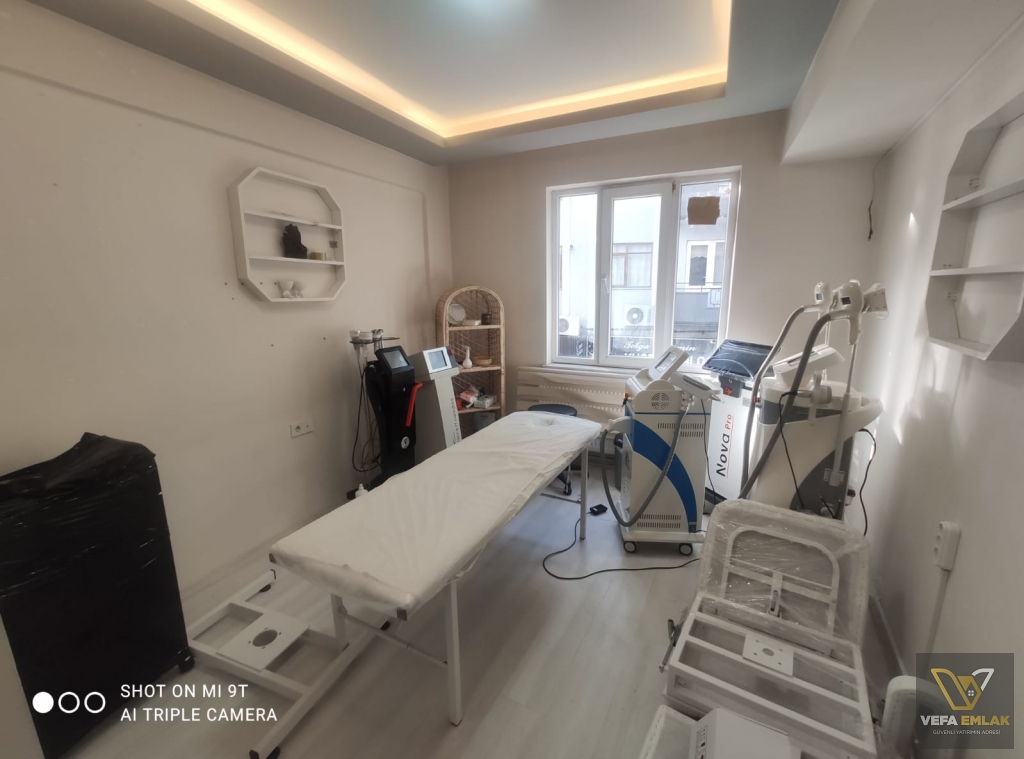 ???? KİRALIK OFİS – UŞAK MERKEZ / ZÜBEYDE HANIM CADDESİ