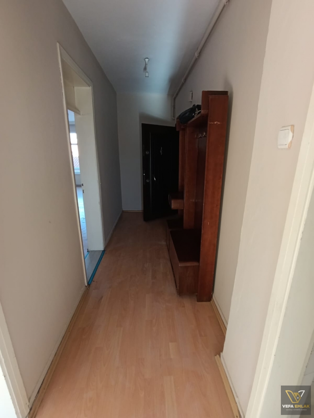 UŞAK ÖZER HAMAMI VE HALK EĞİTİM YANINDA KİRALIM 3+1 DAİRE