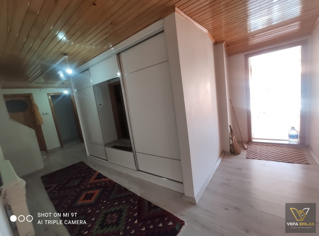 DİKİLİTAŞ MAH.SAYAR MARKET YAKININDA EŞYALI KİRALIK 3+1 DAİRE