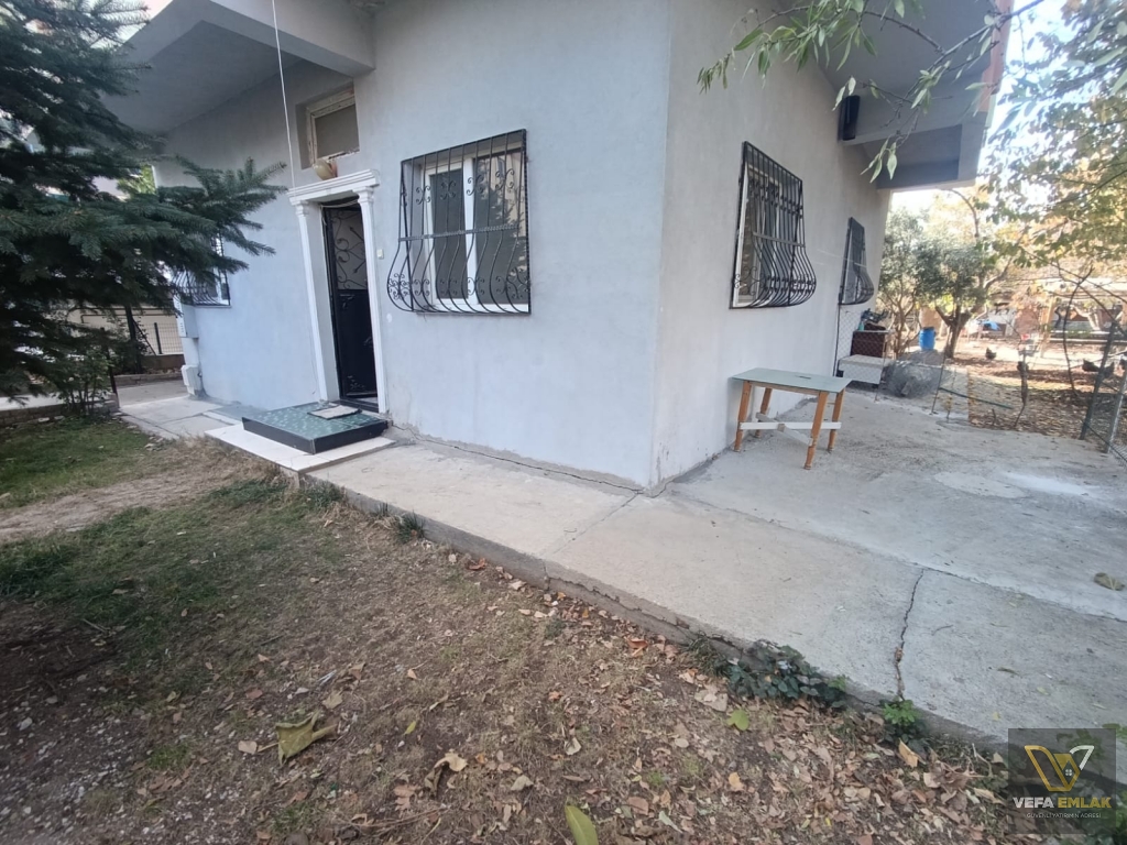 ATATÜRK MAHALLESİ LALELİ CAMİİ YAKINI KİRALIK 2+1