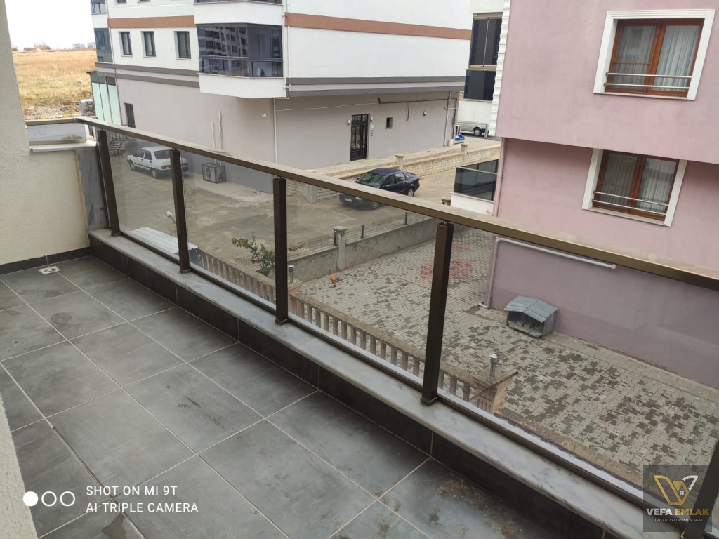 KEMALÖZ MAHALLESİ ARTUN SİTESİ YAKINI SATILIK 2+1 DAİRE