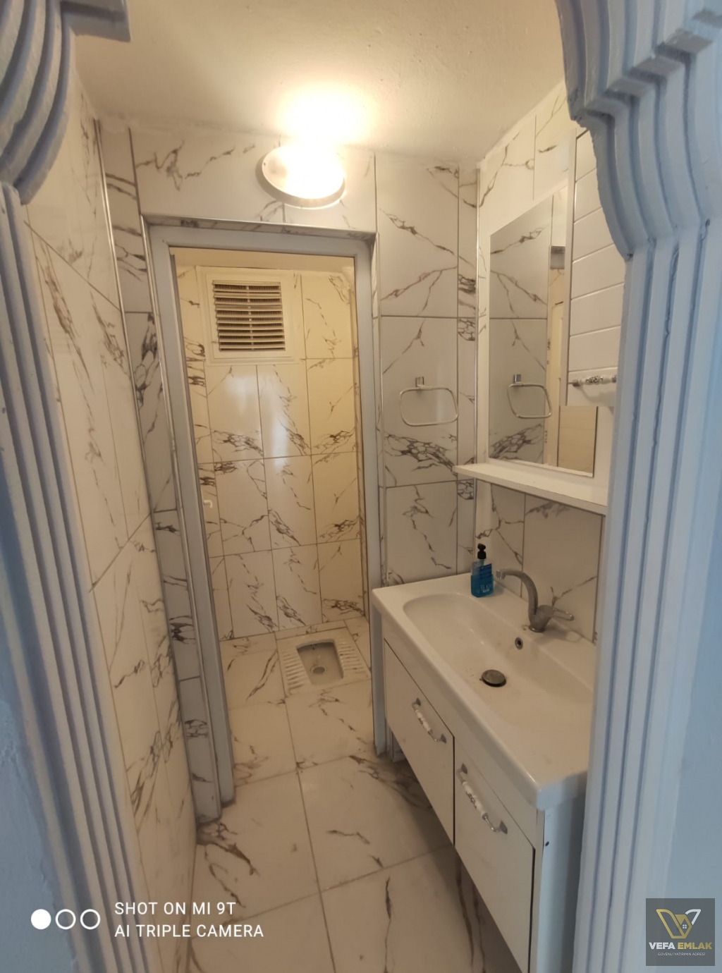 ATA PARK FİLE MARKET YAKININDA  ARA KAT SATILIK 2+1 DAİRE