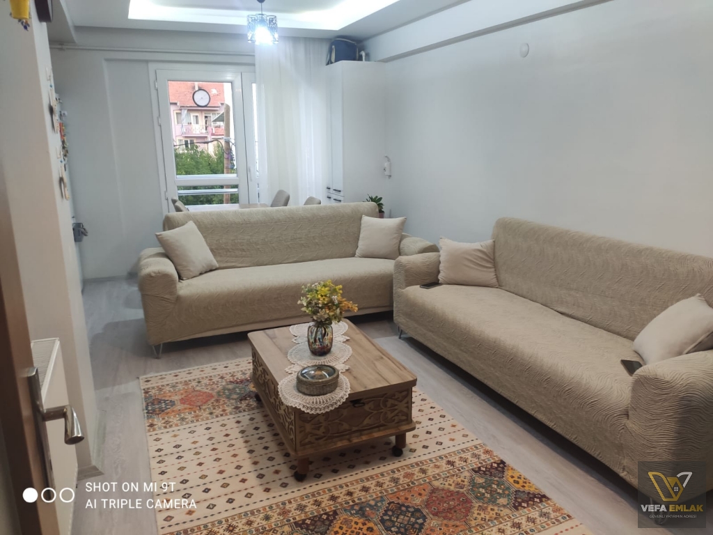 ŞEKER EVLERİ PAZAR YERİ YAKININDA 95 m2 2+1 SATILIK DAİRE