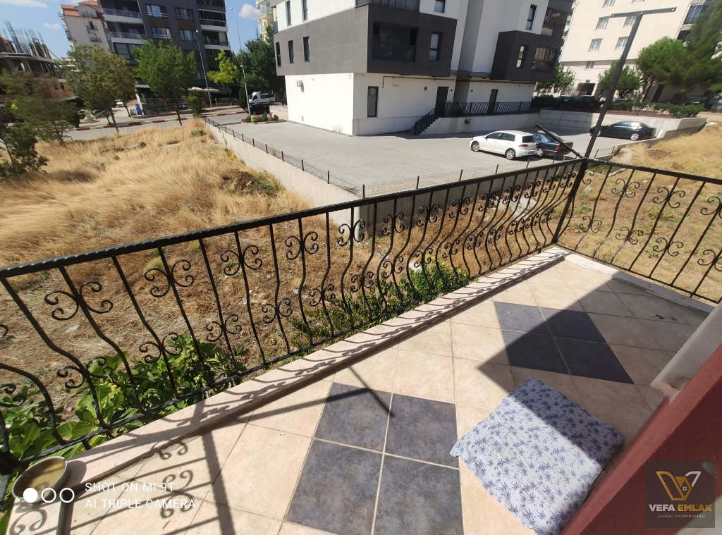 MAHMUT ÖZGÖBEK OKULU YAKININDA MUSTAKİL 3+1 144 m2 DAİRE
