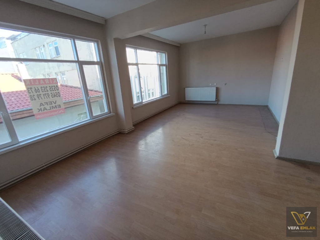 UŞAK ÖZER HAMAMI VE HALK EĞİTİM YANINDA KİRALIM 3+1 DAİRE