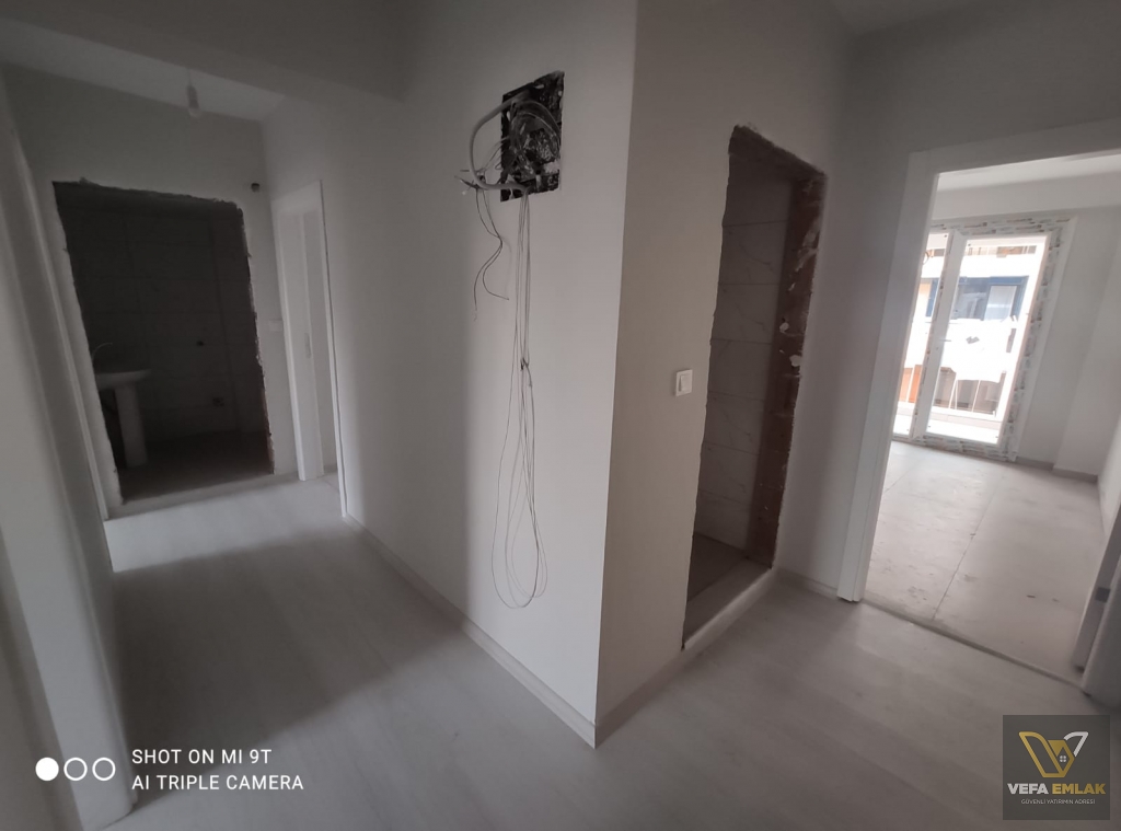 ÖZDİLEK AVM.YAKINI 3+1 125 m2 ( ARA KAT ) SATILIK DAİRE