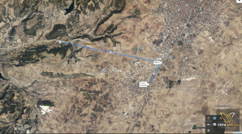 YEŞİL KARAAĞAÇTA UŞAK / BÖLME YAKININDA YATIRIMLIK 3.832m2...