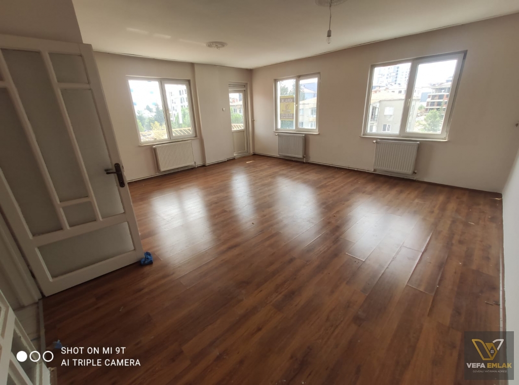 CUMHURİYET MAH. İŞ KUR YAKINI 130 m2 KİRALIK 3+1 DAİRE