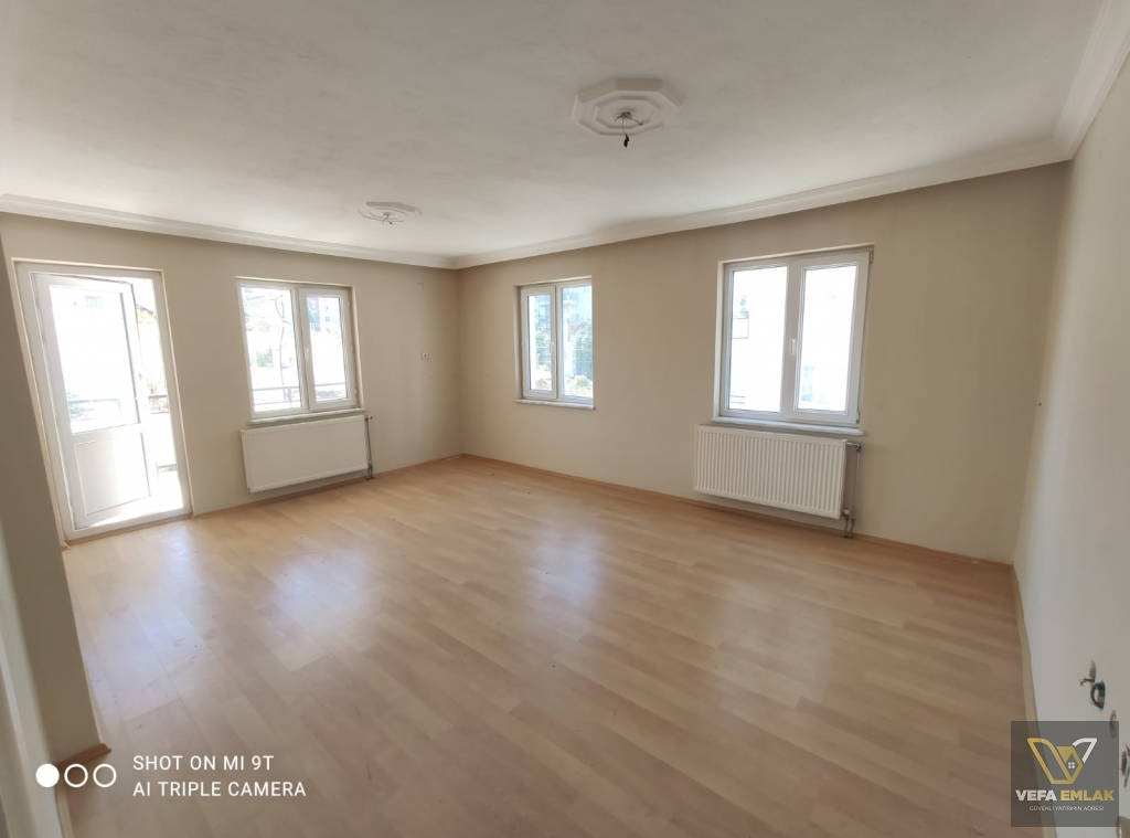 KEMALÖZ MAH.AYŞE ANA SAGLİK MSLK.LİSESİ YAKININDA SATILIK 3+1 DAİRE