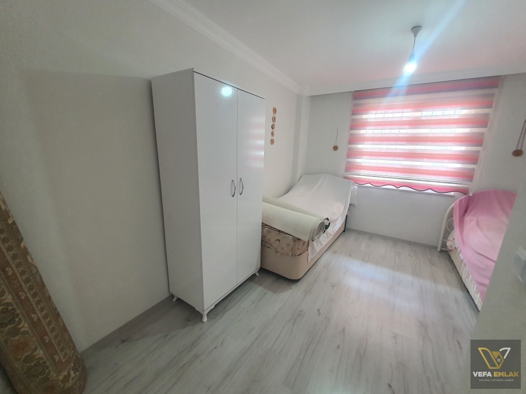 ATATÜRK MAHALLESİ BESİM ATALAY OKULU YAKINLARINDA 140 m2 3+1 SATILIK DAİRE
