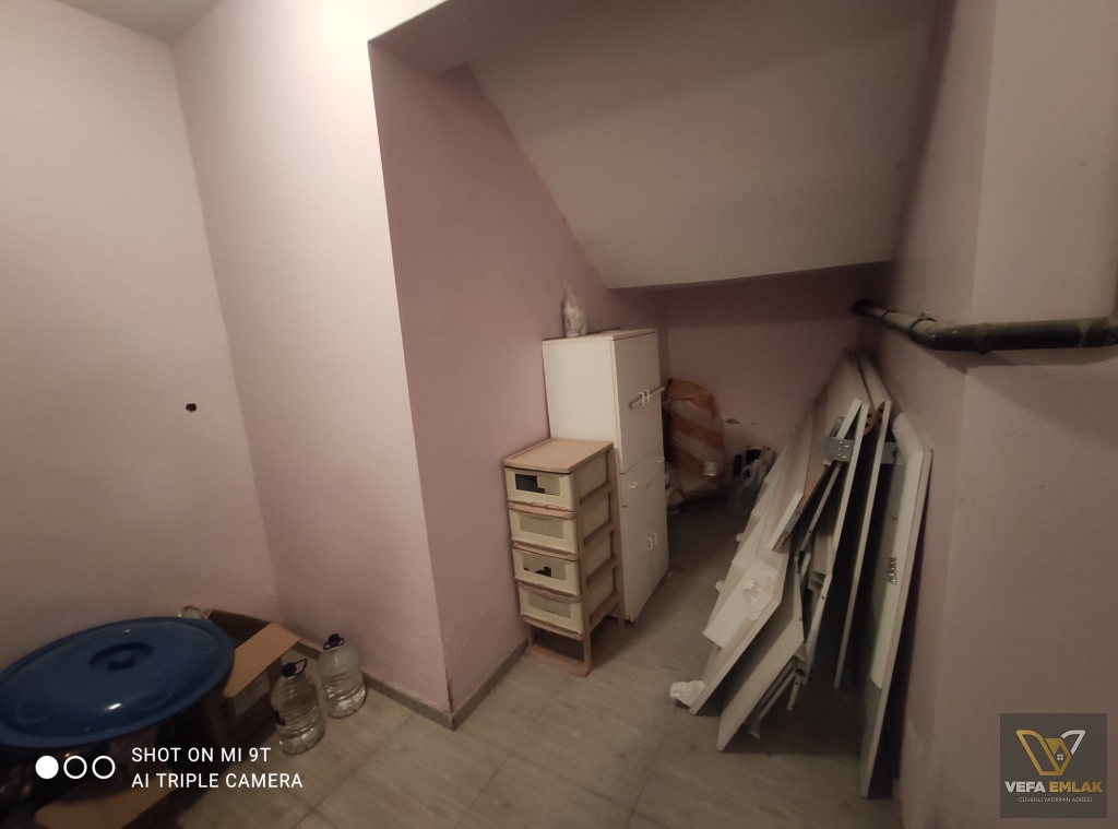 ATATÜRK MAHALLESİ ŞEKER EVLERİ ENSAR CAMİİ YAKININDA SATILIK 2+1 DAİRE