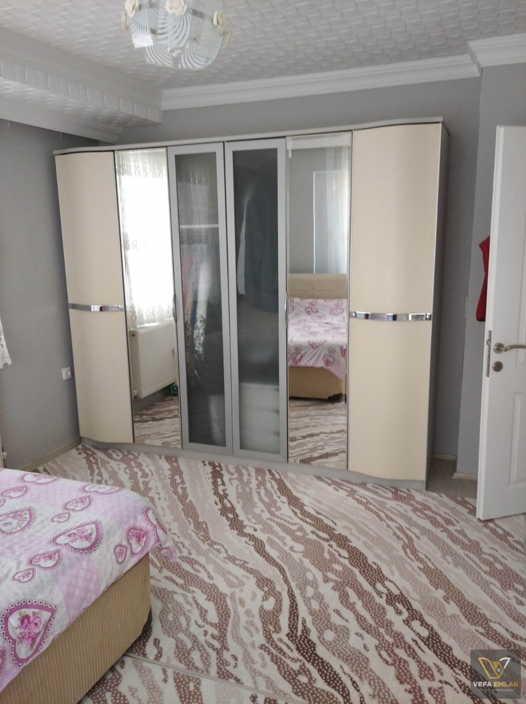 LALELİ CAMİİ CİVARINDA ULTRA LÜKS MÜSTAKİL( 338 m2)SATILIK BİNA