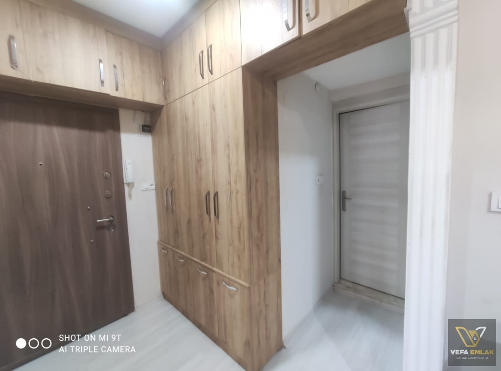 ???? KİRALIK OFİS – UŞAK MERKEZ / ZÜBEYDE HANIM CADDESİ