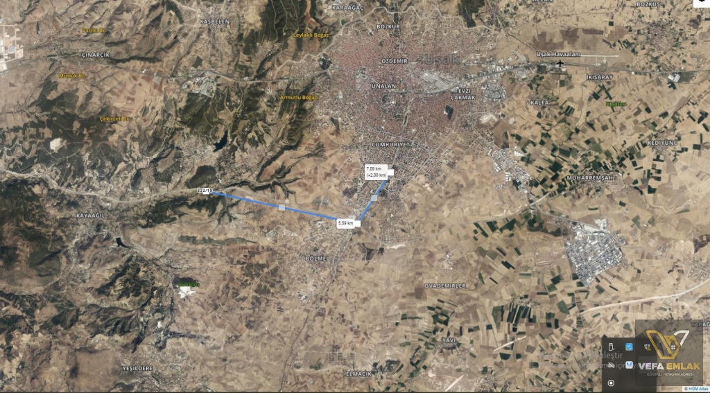 YEŞİL KARAAĞAÇTA UŞAK / BÖLME YAKININDA YATIRIMLIK 3.832m2 SATILIK TARLA