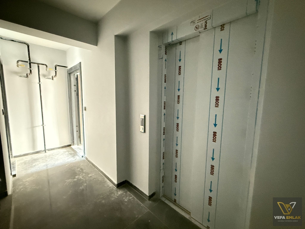 YENİ BELEDİYE KARŞISINDA KİRALIK SIFIR EŞYALI 2+0 APART