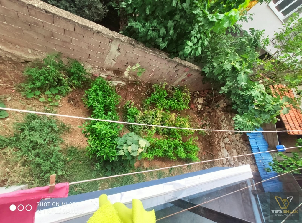 ZÜMRÜT VE  YEŞİL CAMİ  ARASINDA SATILIK 2+1 FULL EŞYALI DAİRE