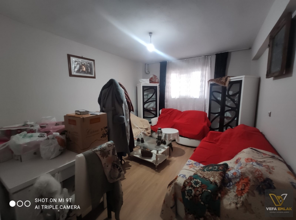 SARAYALTI MAH. SEHER CAMİİ YAKININDA MÜSTAKİL BODRUM KAT    130 m2 SATI