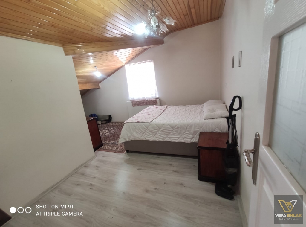 DİKİLİTAŞ MAH.SAYAR MARKET YAKININDA EŞYALI KİRALIK 3+1 DAİRE