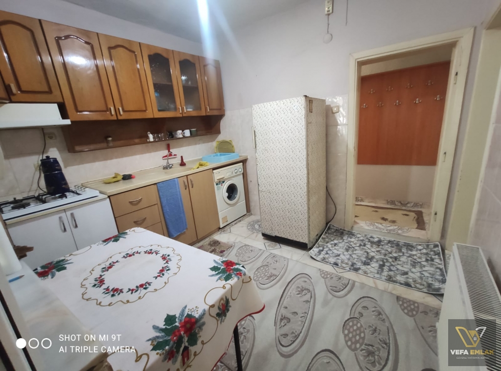 DİKİLİTAŞ MAH.FATİH ORTA OKULU YAKININDA EŞYALI KİRALIK 3+1 DAİRE